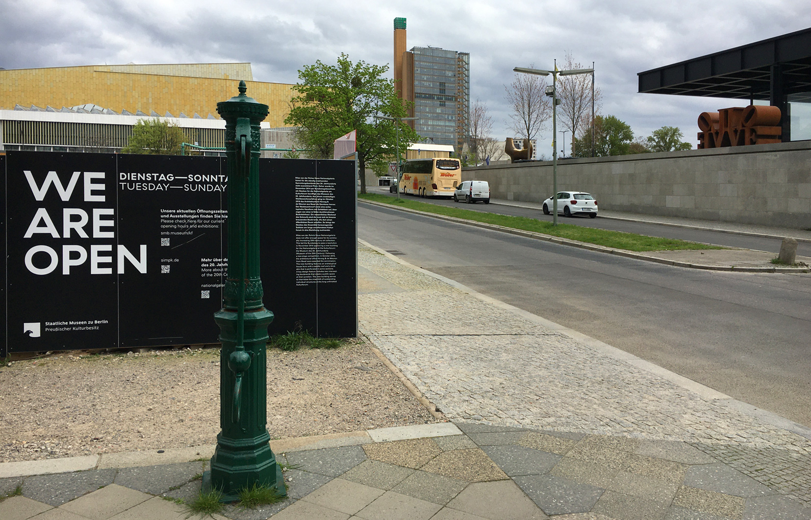 Sigismundstraße zwischen Baustelle und Neue Nationalgalerie